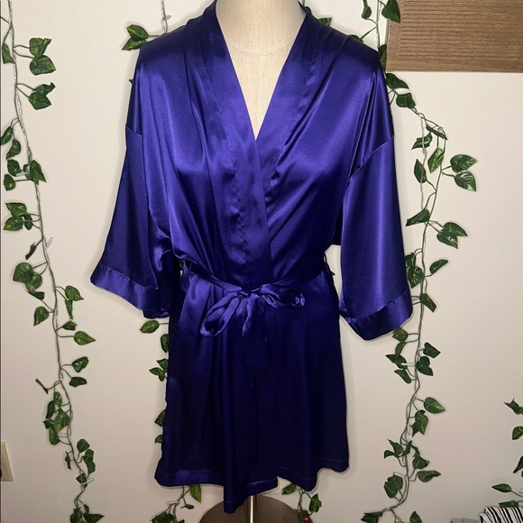 Victoria’s Secret Deep Purple Blue Silky Style Lingerie Robe - Picture 2 of 8